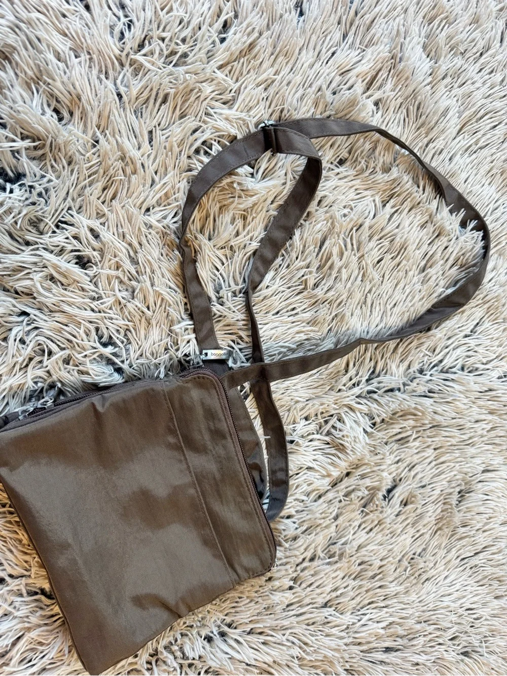 Men's Crossbody Shoulder Bag in Brown - Stylish Everyday Carry
